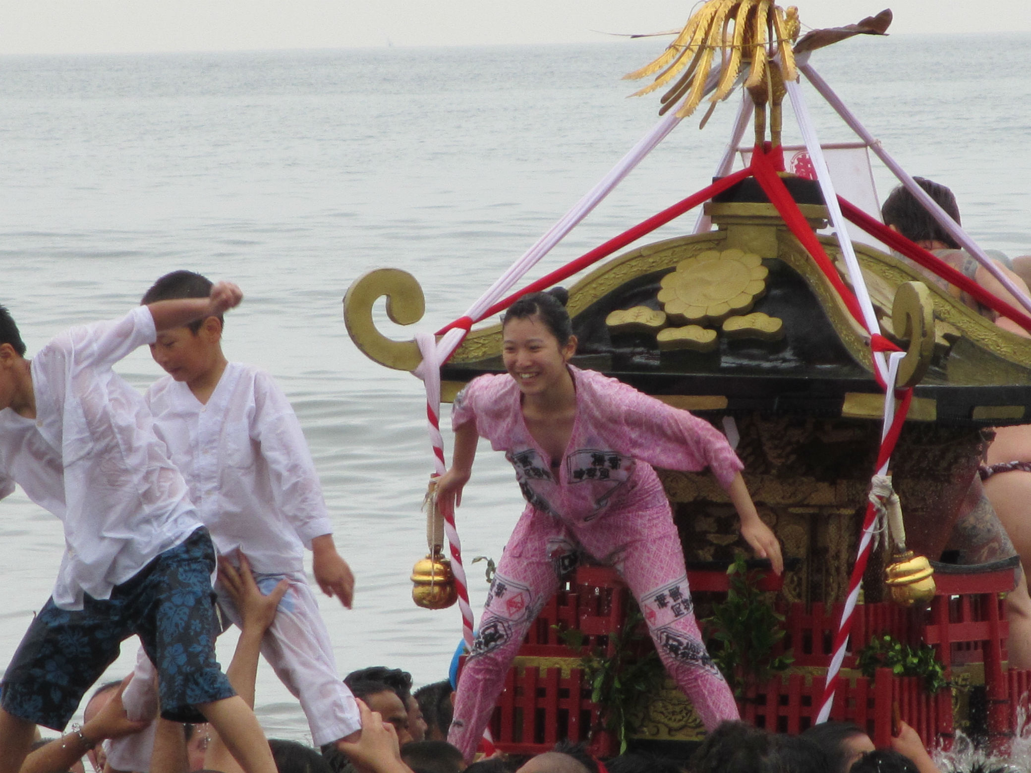 大磯海水浴場海開き