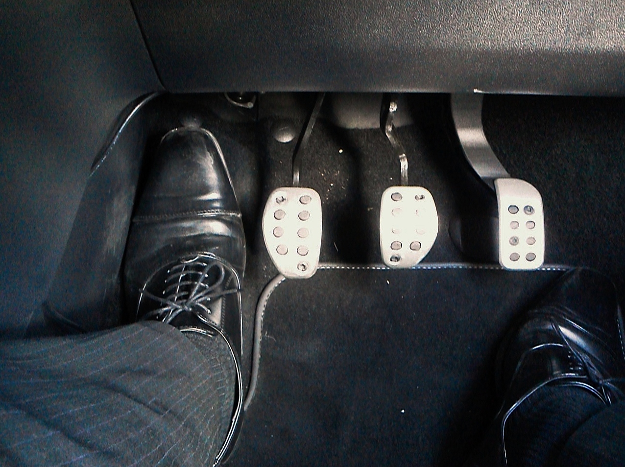 右ハンドルでも気にしない