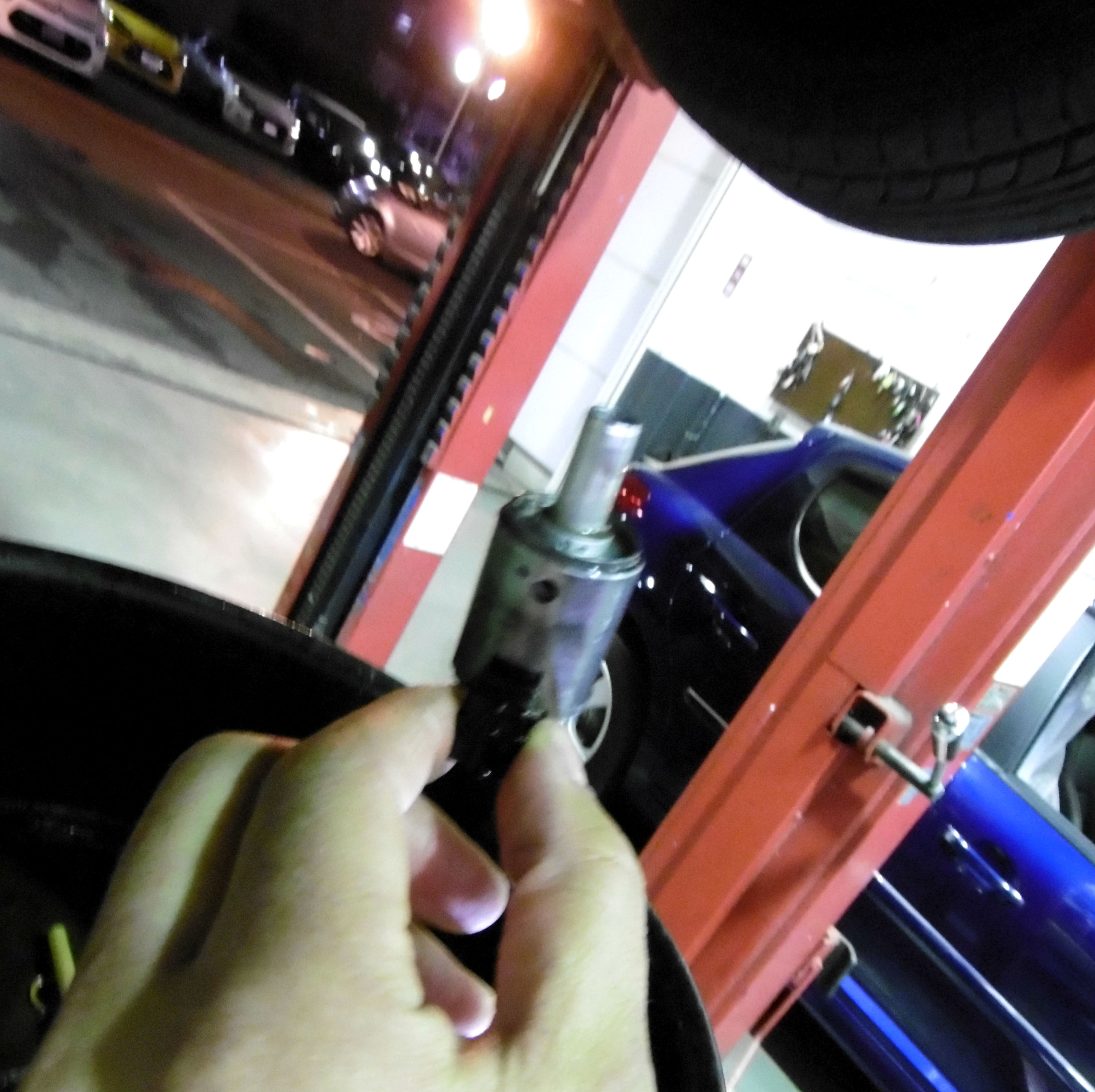 ソレノイドバルブ