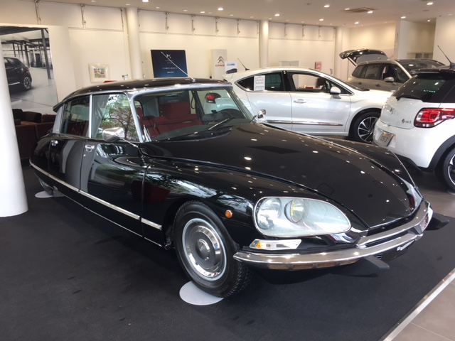 シトロエン横浜緑のご紹介でゴザイマス