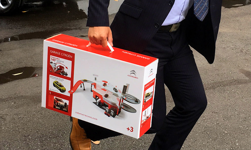 シトロエン横浜緑ご紹介でゴザイマス♪スタッフ紹介③