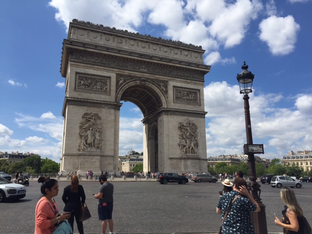 シトロエンディスカバリーツアーにてフランスへ