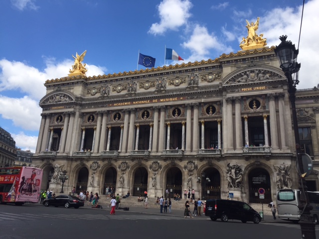 シトロエンディスカバリーツアーにてフランスへ