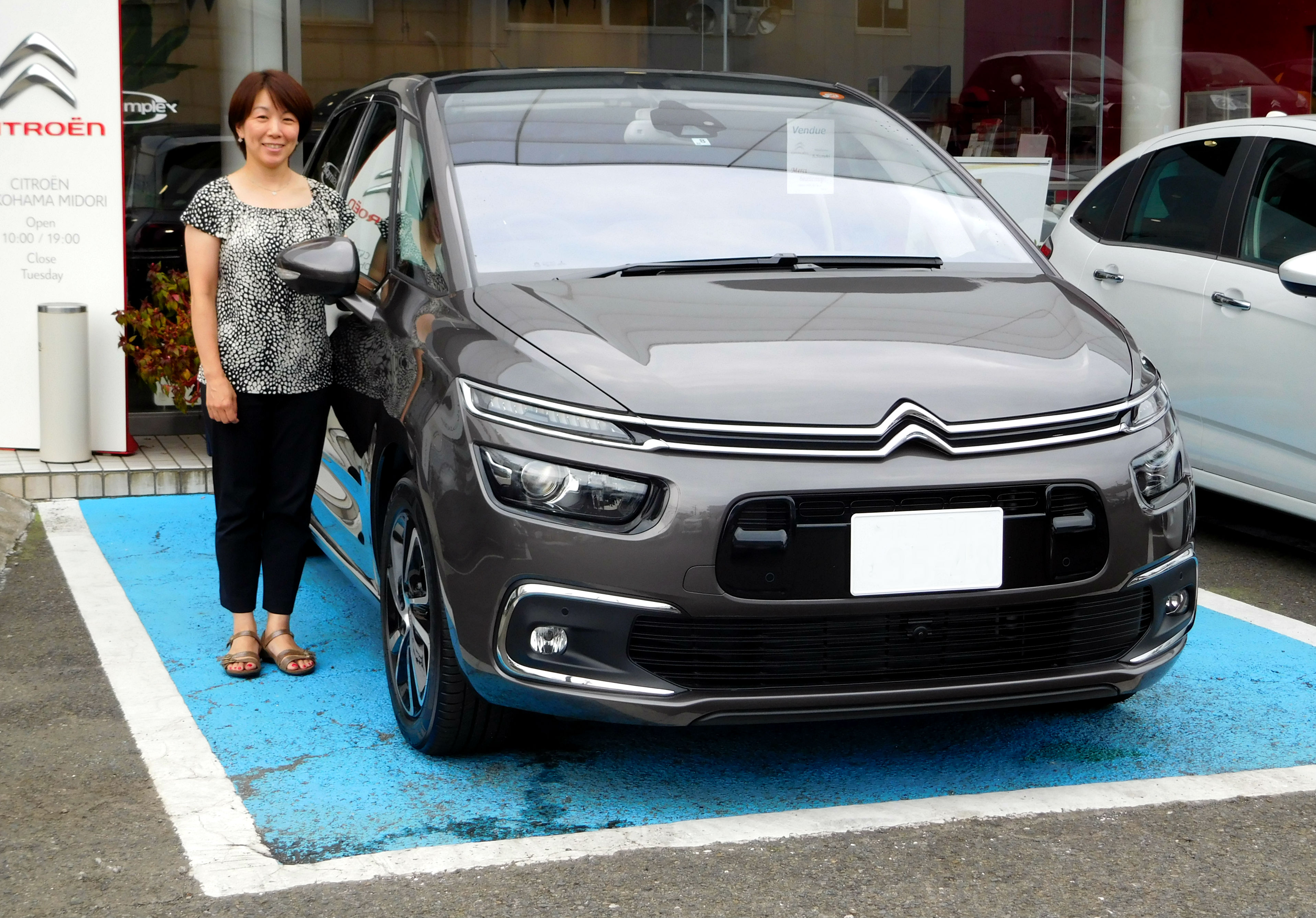 ご納車が続きます