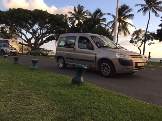 シトロエンジョイントコンテスト！　ニューカレドニア研修へ！