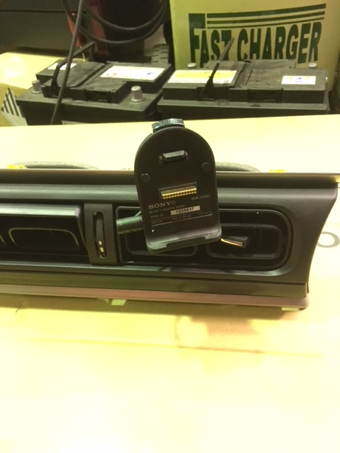 オリジナルなナビ取り付け