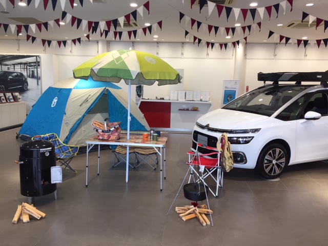 C4 PICASSO でキャンプ！