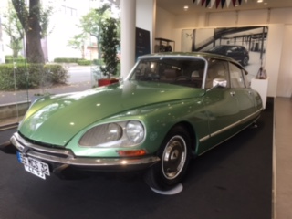 新しいヤツですな・・・