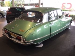 新しいヤツですな・・・