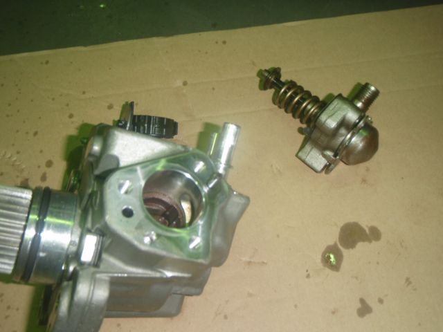 高圧燃料ポンプの謎