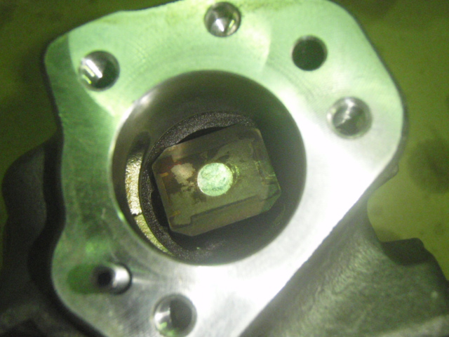 高圧燃料ポンプの謎