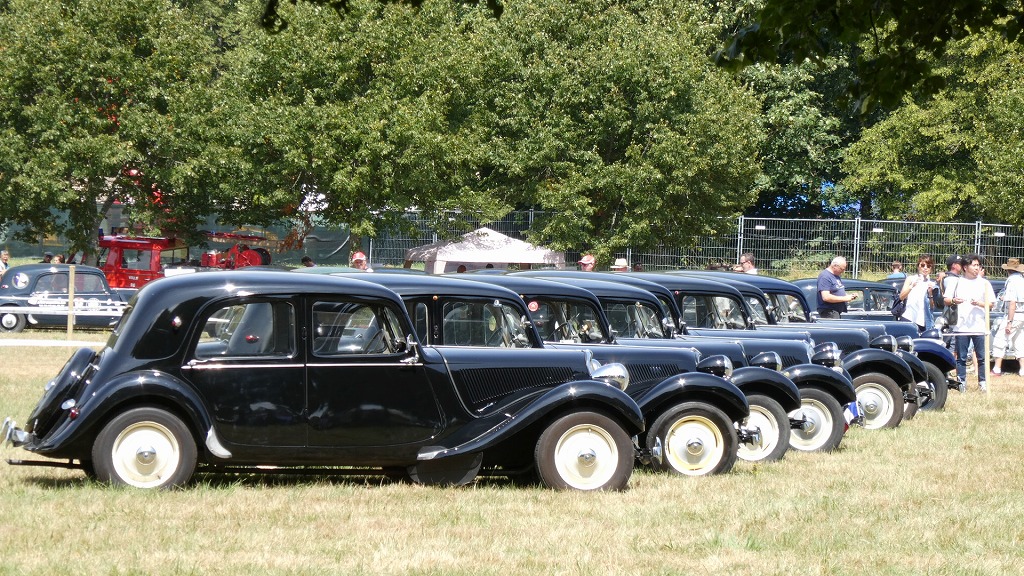 100周年だよ！全員集合！