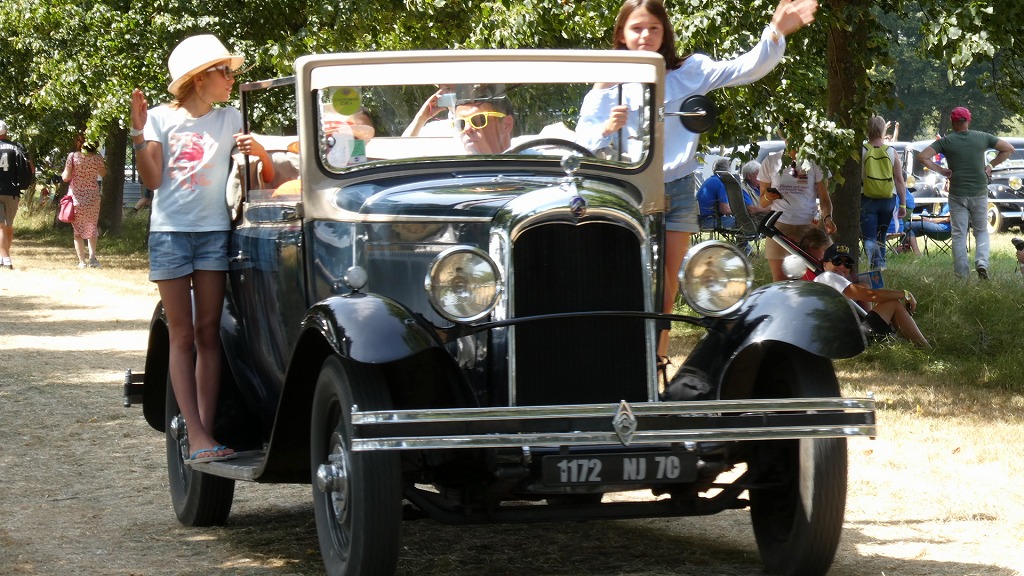 100周年だよ！全員集合！