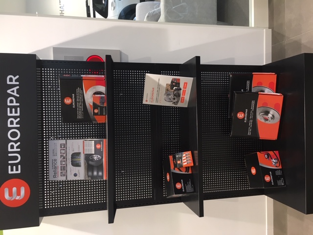 以外にパーツあったりして・・・