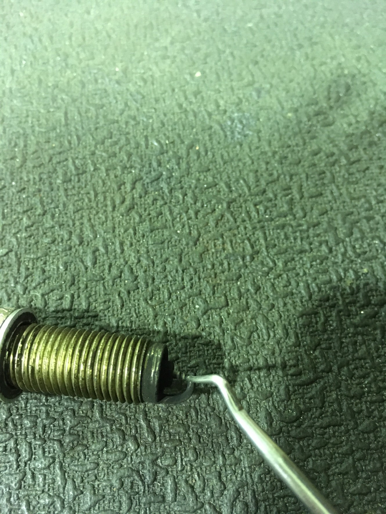 スパークプラグ不良！