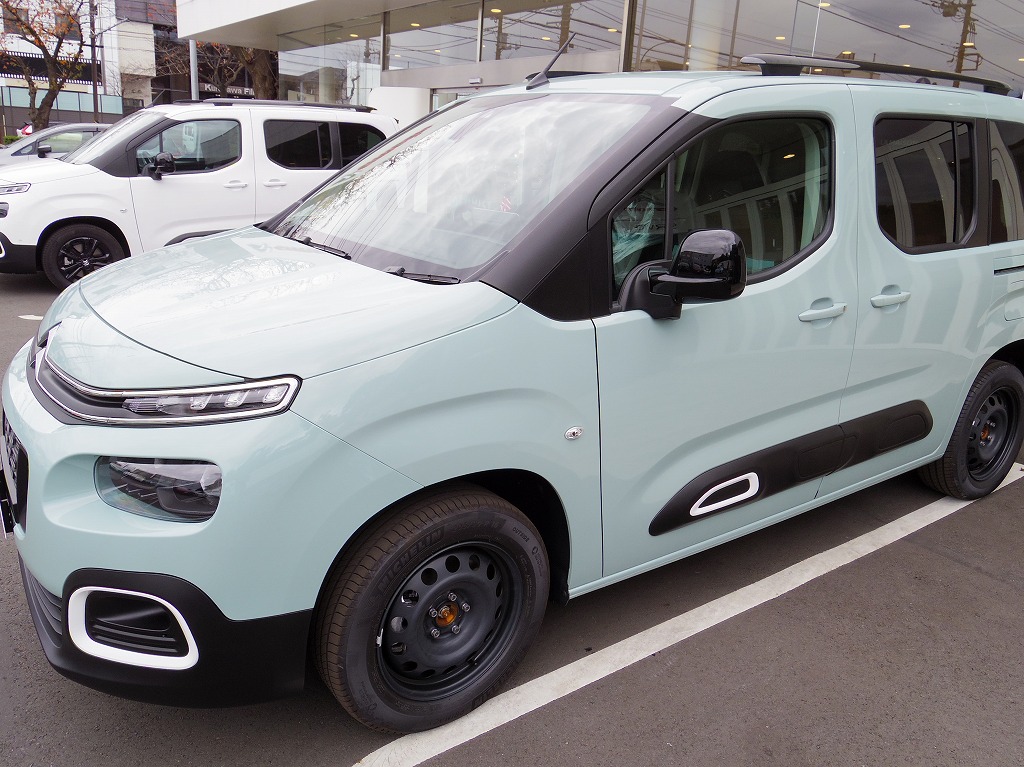 ベルランゴにはＦＥＥＬもあります！