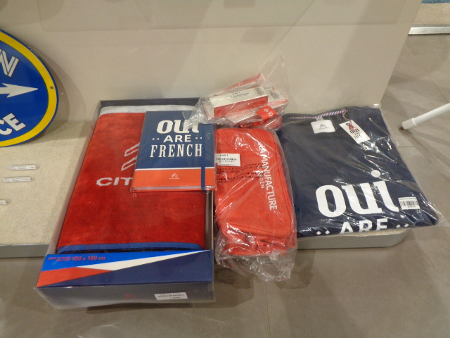 ショーケース準備中です。