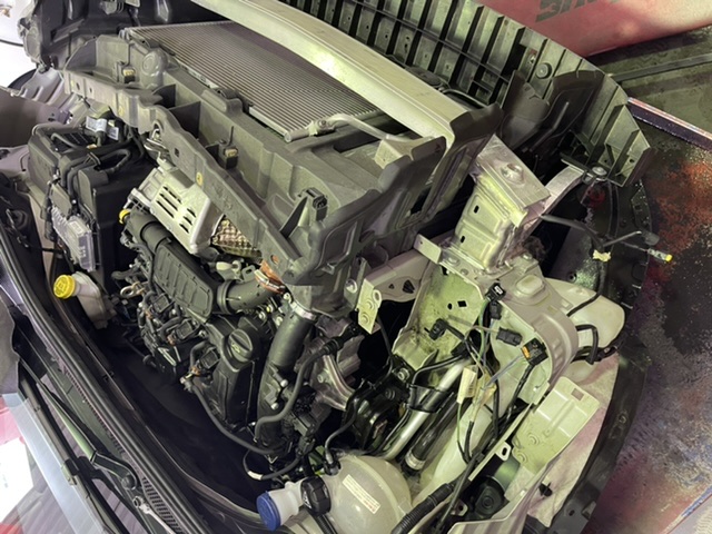 エアコンパイプ交換