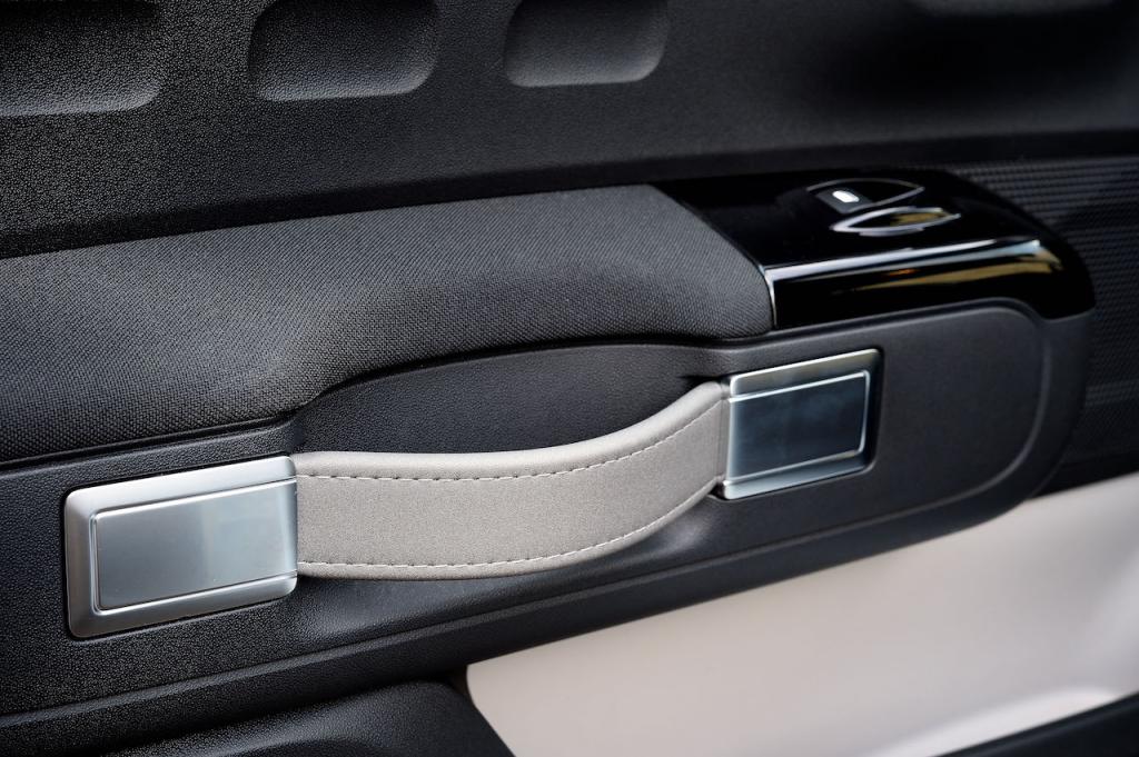 C3のインテリアセンス