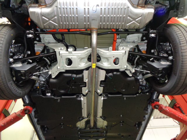 C5エアクロス　ハイブリッドの下廻りと乗り心地について