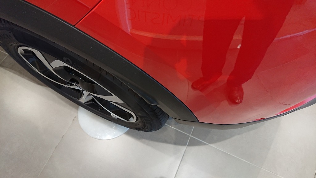 なんだろう？　エクステリアデザイン