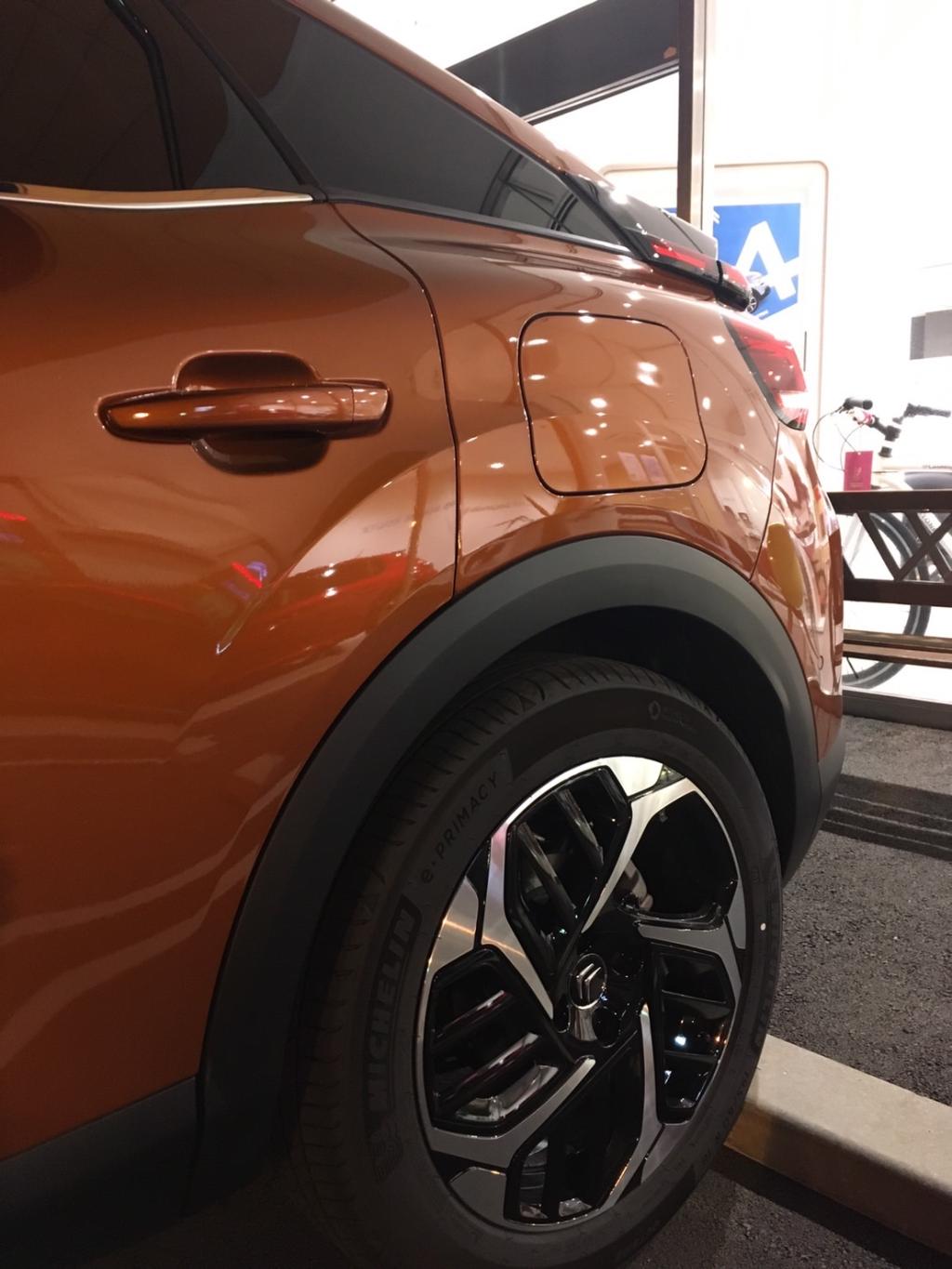 C4 夜のスタイル