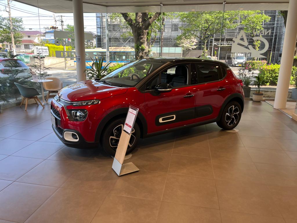 即納可能なお車のご紹介　エクステリア　岩岸