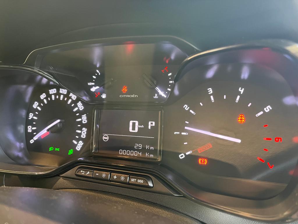 C3のアナログメーター（インテリア）