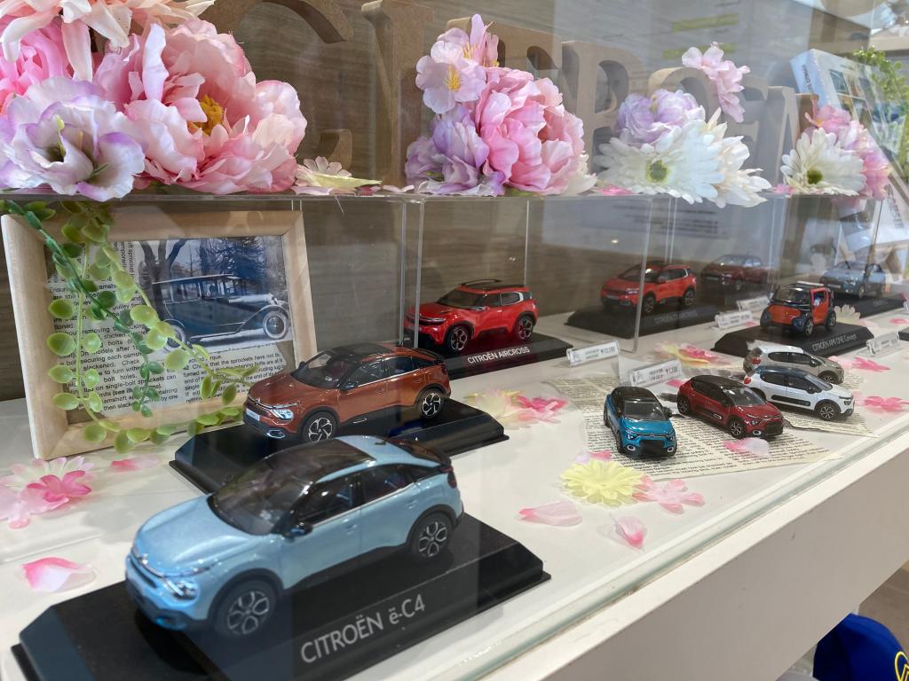 ミニカーブースのご紹介