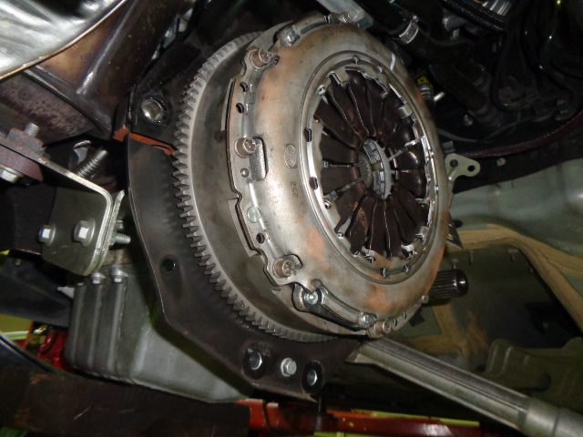 電子制御マニュアルトランスミッションのクラッチ