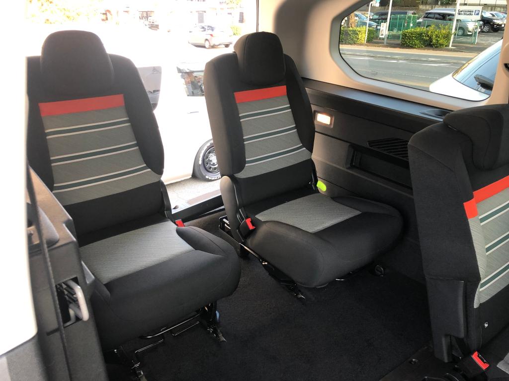 ベルランゴLONGの3列目 (インテリア)