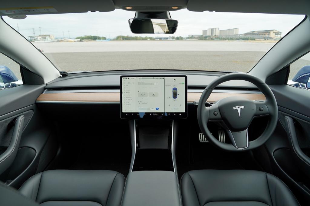 インテリア（近い未来、内装が主役に）