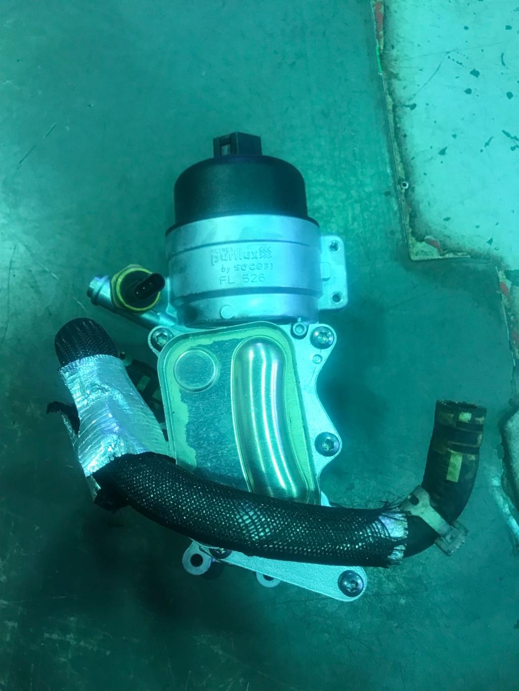 オイルフィルターベース