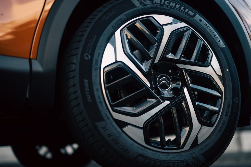 試乗感（細いタイヤはメリットたくさん！）