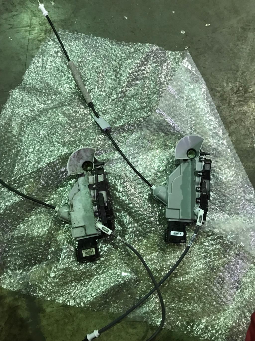 ドアロックアチュエター