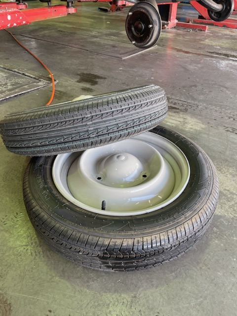 2CVのタイヤってすごい！