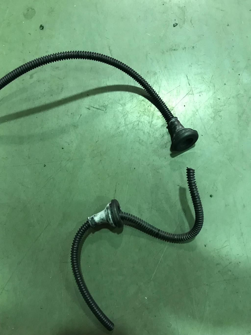 リアウォッシャーパイプ