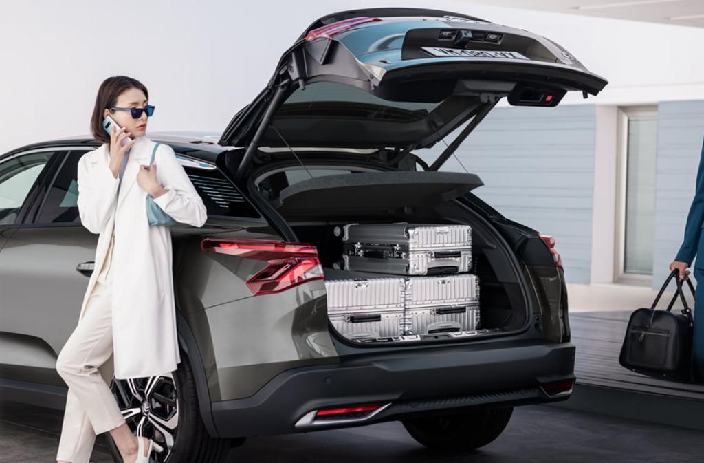 インテリヤ（トランク狭い現象）