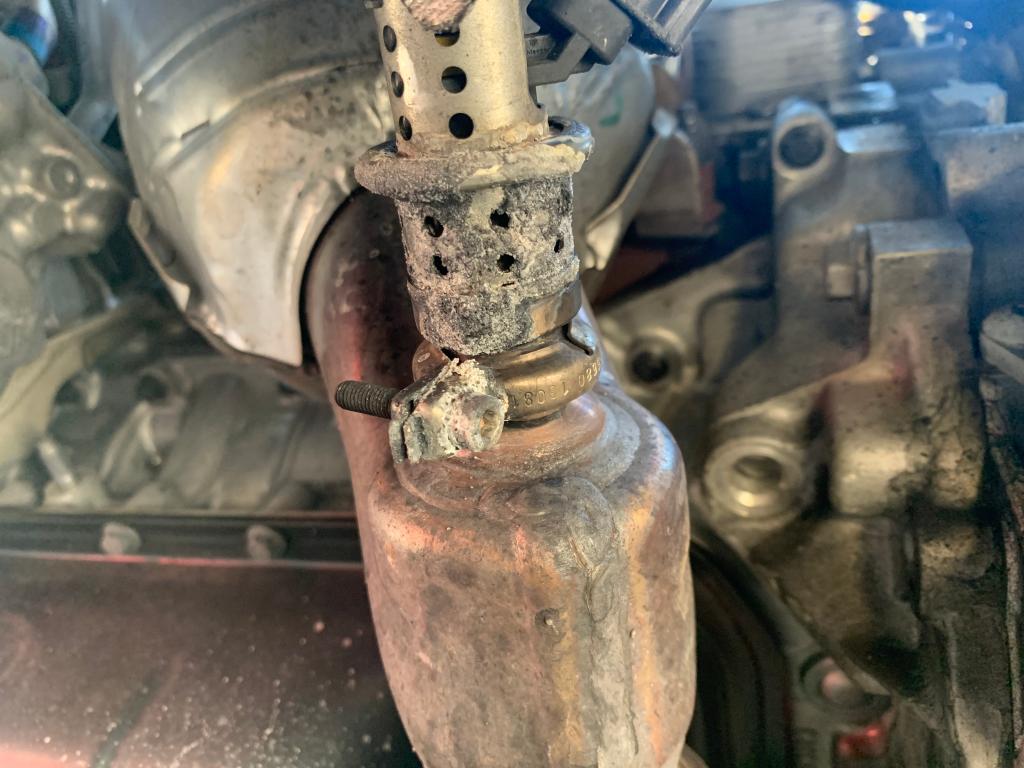 尿素インジェクター