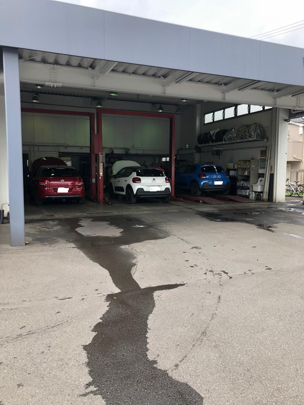 整備もおまかせ(トリコロール整備！？）