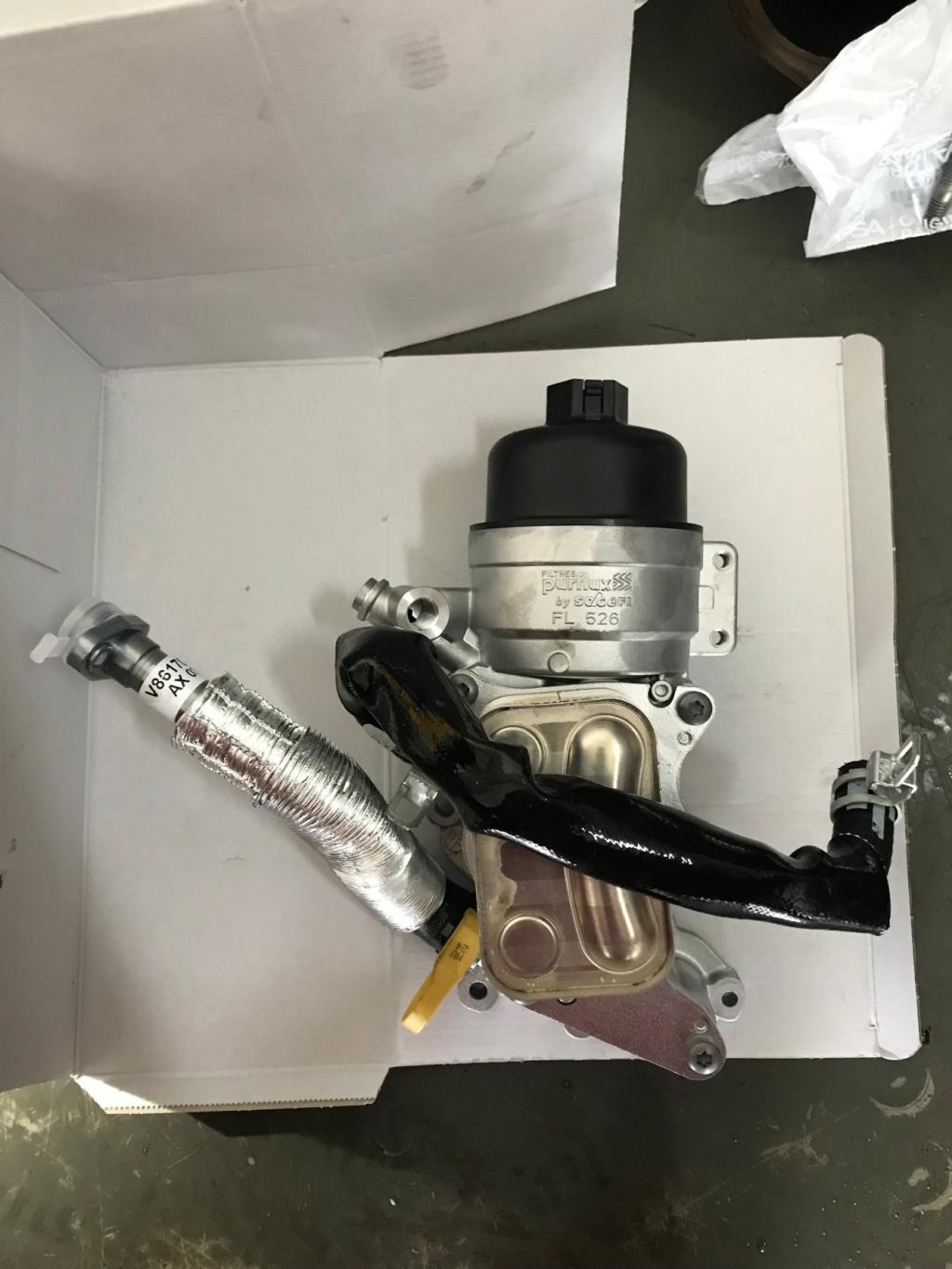 オイルフィルターベース