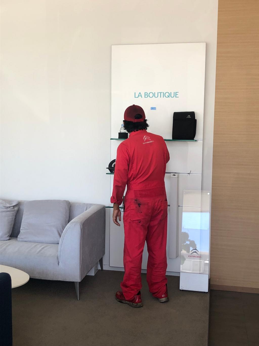 メカニック活躍中！