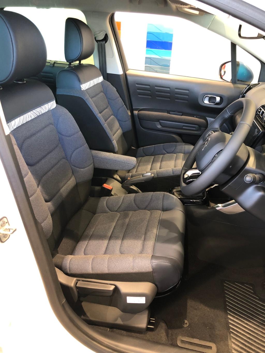 Ｃ３ＡＩＲＣＲＯＳＳシート。不偏の良さ。