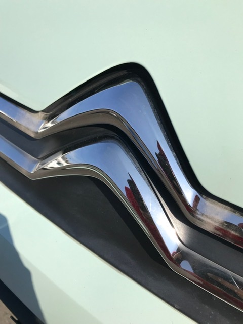 フロントメッキグレル