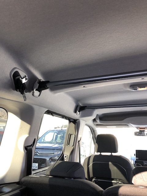 インテリアルーフバー🎣