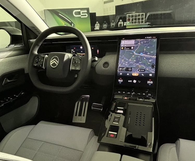 New C5 Aircross (インテリア)