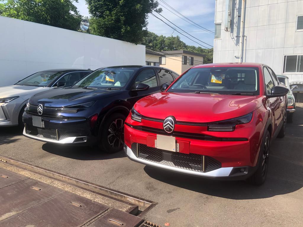 NewC4 今なら赤&青も実車見れます！（エクステリア）