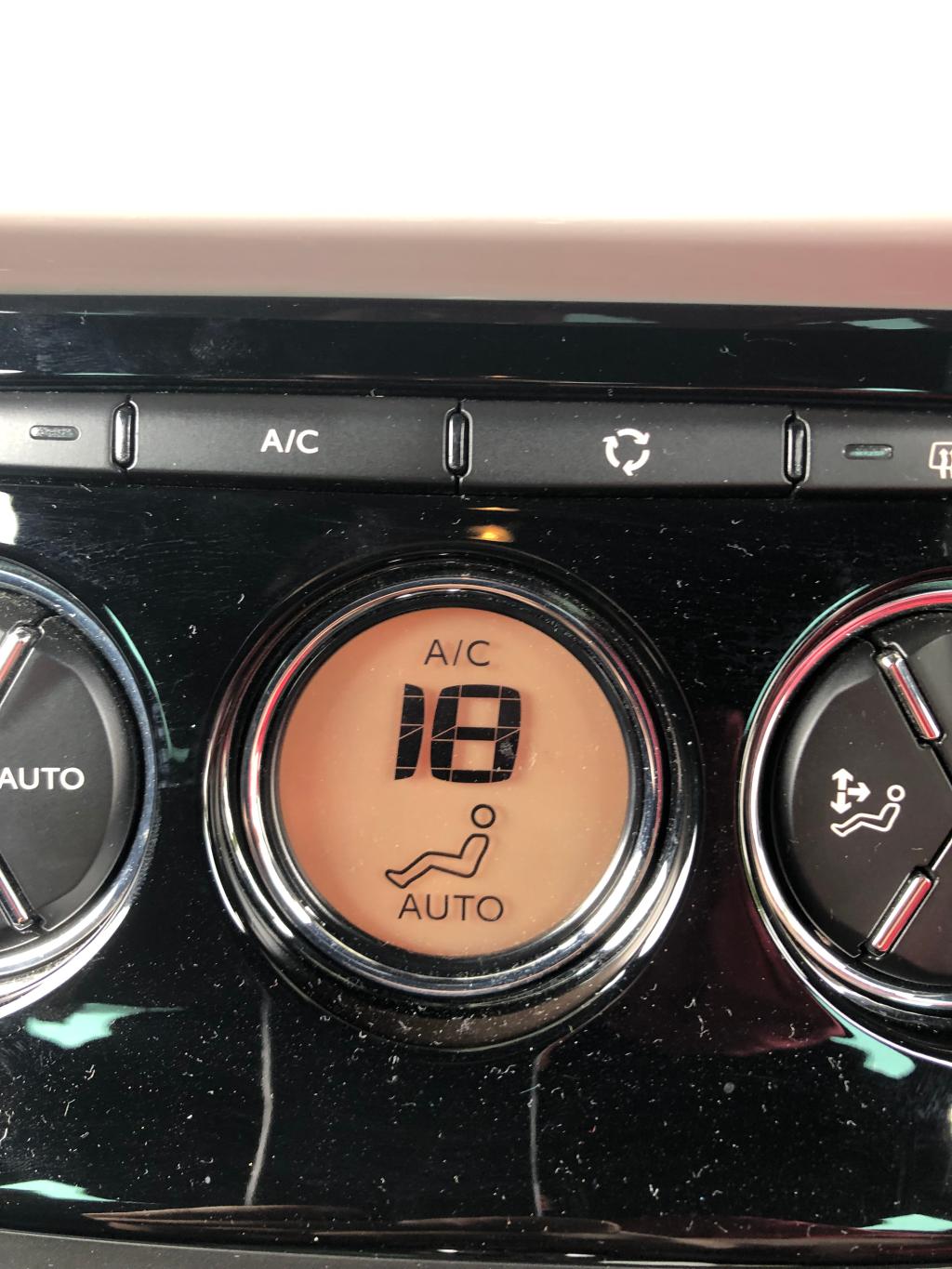 オートエアコンとは？