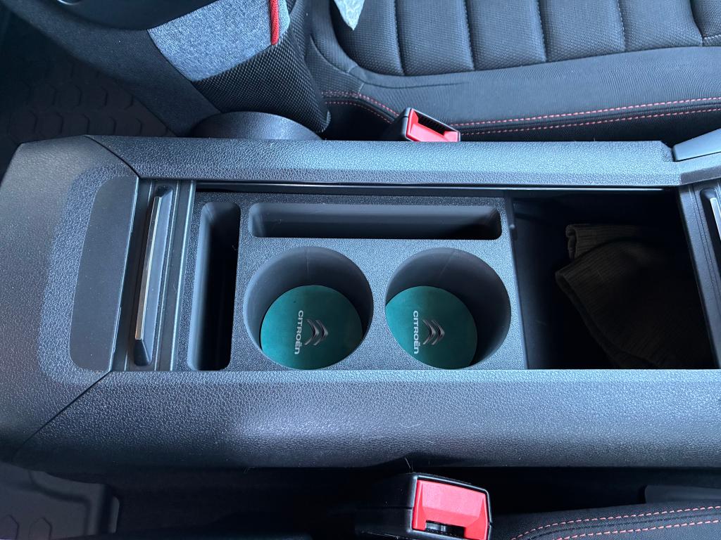 ベルランゴ　ドリンクホルダー　(インテリア)