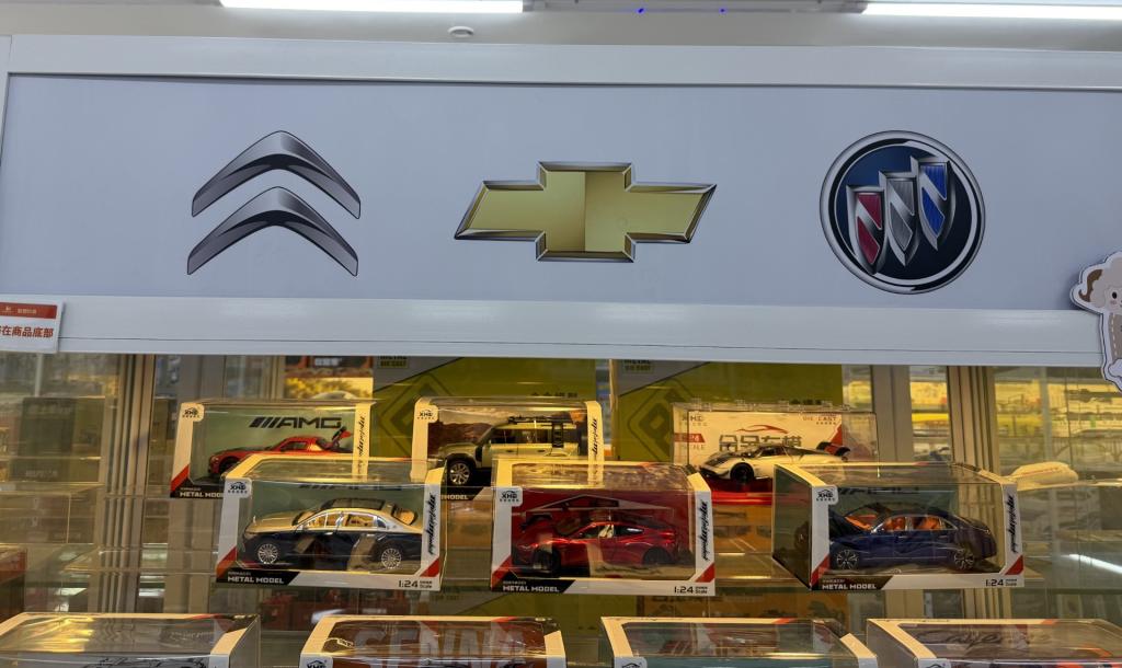 シトロエンのマークを発見しました🚗